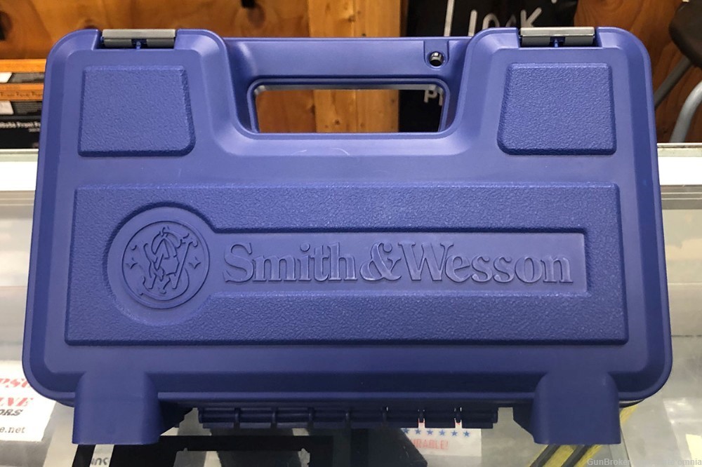 SMITH & WESSON 357MAG MODEL 686 7 SHOT REVOLVER -img-12