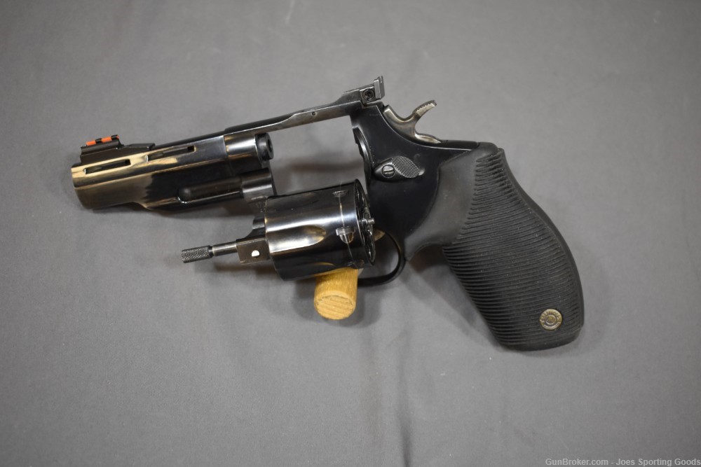 Taurus Tracker 970 - .22Lr Double-Action Revolver w/ 3.75" Barrel-img-13