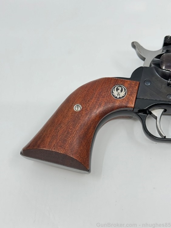 Ruger New Model Single-Six 22 Win Magnum 5.5'' -img-12