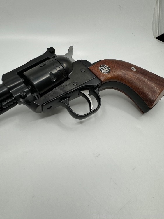 Ruger New Model Single-Six 22 Win Magnum 5.5'' -img-4