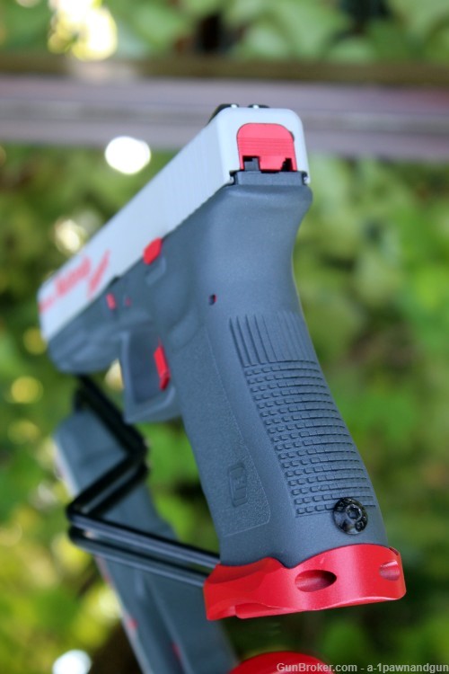 Glock 17 Gen 3 Nintendo Zapper  Tribute Duracoat Custom 9mm-img-5