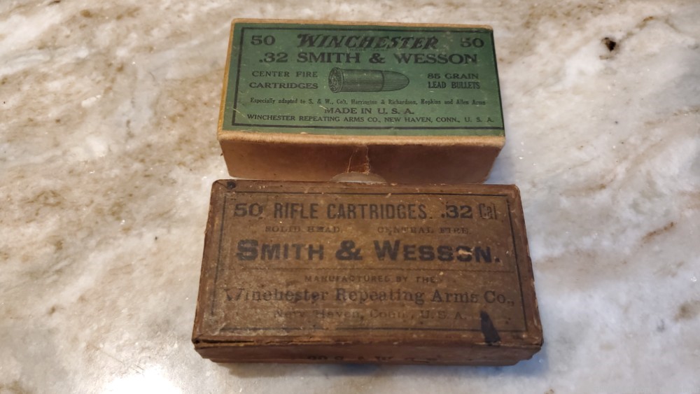 Winchester & Smith and Wesson 32 S&W vintage ammo 71 rounds total 2 boxes-img-0