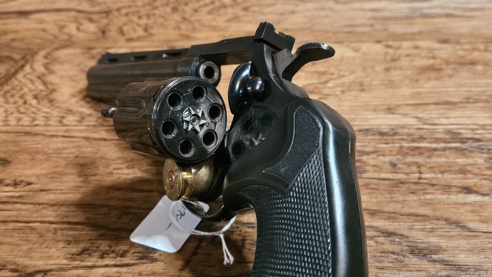 Colt Diamondback .22 LR Original D.A. Revolver Mfg. 1978 Blued-img-12