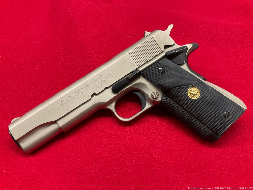 Vintage Colt 1911 government E-nickel 45 pistol series 70 45acp 1982 gun -img-0