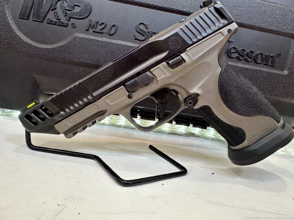 SMITH AND WESSON S&W M&P9 2.0 COMPETITOR 9MM LIKE NEW! PENNY AUCTION!-img-1