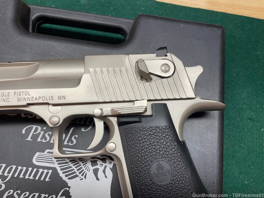 Magnum Research Desert Eagle .50 ae Nickel mfg in Isreal rare w/ box -img-4