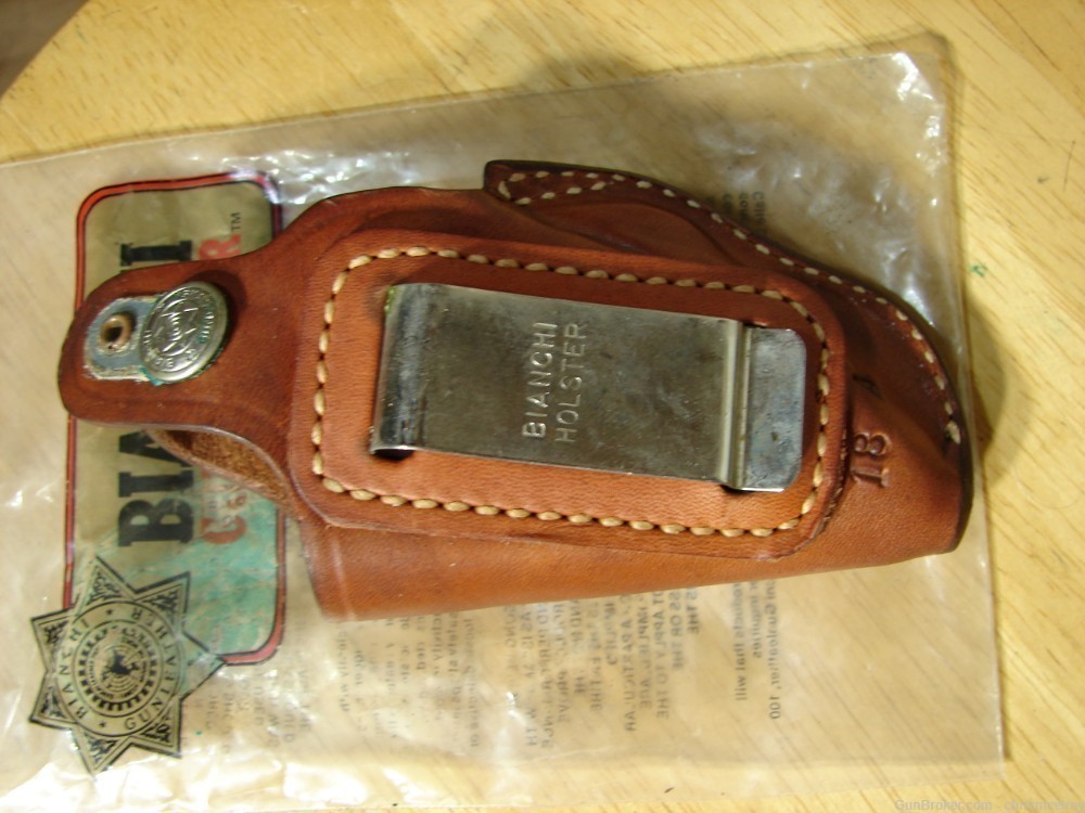 BABY BROWNING OR COLT 25 HOLSTER BY BIANCHI 18A RT OR LEFT HAND-img-1