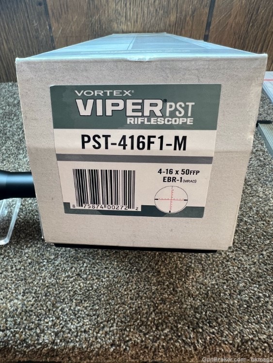 Vortex Viper PST 4-16x50 FFP like new with box-img-0