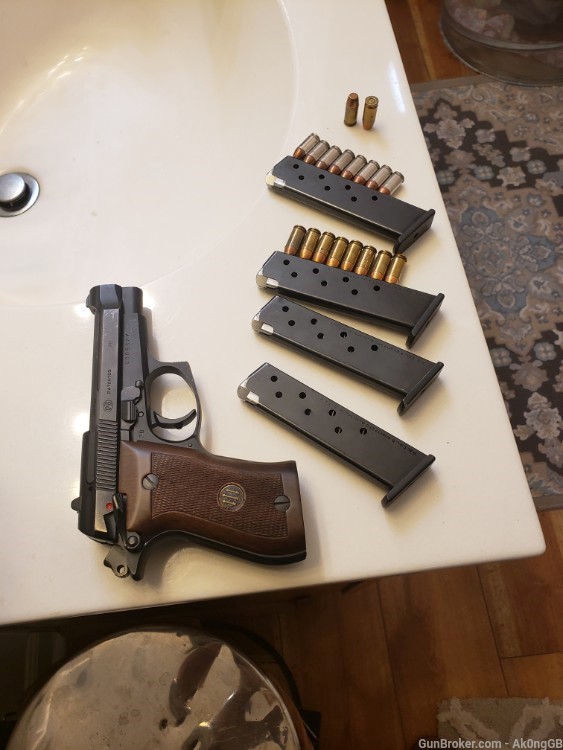 Beretta 85F in 380acp with 6 mags wooden grips-img-53