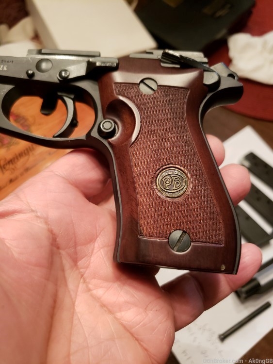 Beretta 85F in 380acp with 6 mags wooden grips-img-22