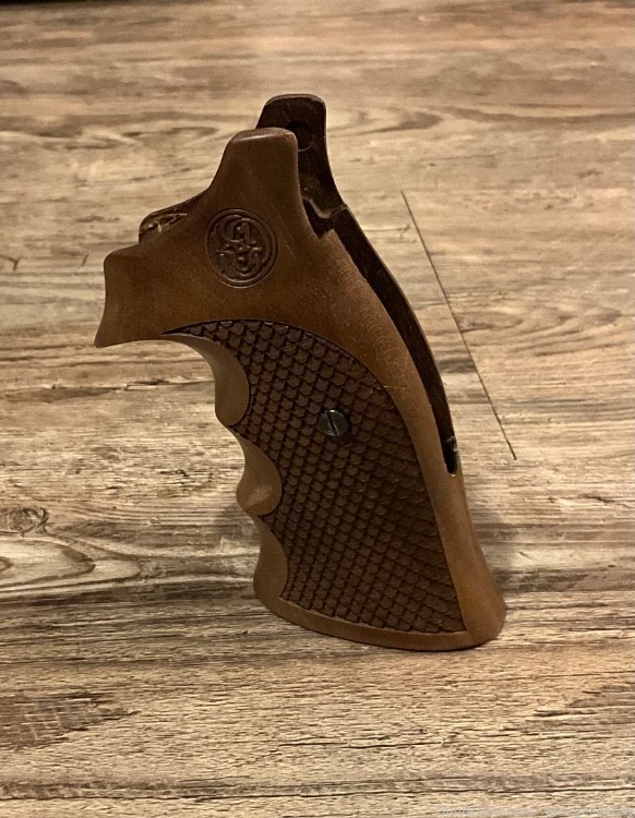 Smith & Wesson K/L Walnut Wood Grips - for Round Butt-img-2