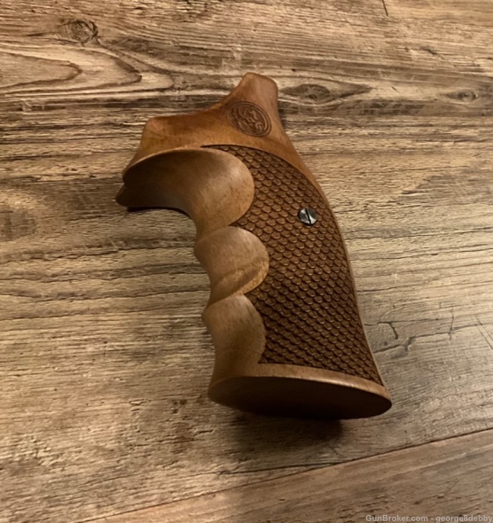 Smith & Wesson K/L Walnut Wood Grips - for Round Butt-img-5