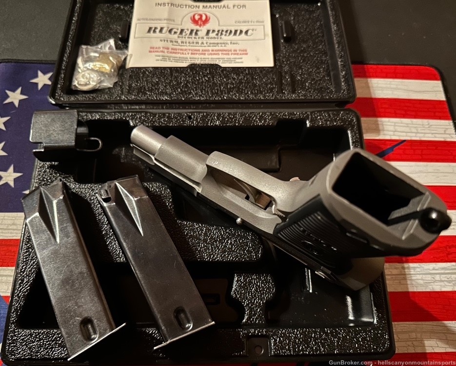 Exceptional 1st Year Ruger P89DC  9mm Luger Stainless Pistol Box & Papers -img-6