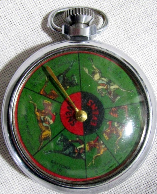 FINE 8 NAMED HORSE RACING POCKET SIZE VINTAGE MECHANICAL GAMBLING DEVICE-img-1