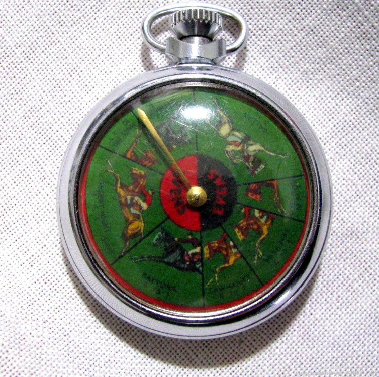 FINE 8 NAMED HORSE RACING POCKET SIZE VINTAGE MECHANICAL GAMBLING DEVICE-img-0