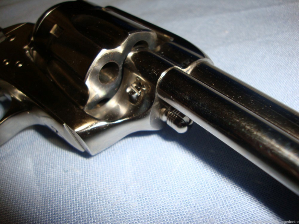 3rd Gen. Colt Single Action Army .32-20 5 1/2" Nickel -img-8