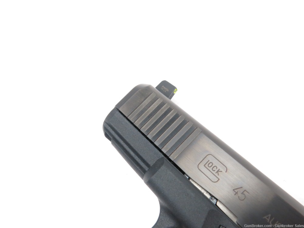 Glock 45 MOS 9mm 4" Semi-Automatic Pistol w/ 2 Magazines & Hard Case-img-2
