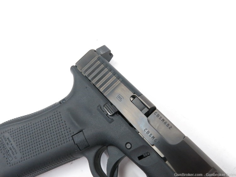 Glock 45 MOS 9mm 4" Semi-Automatic Pistol w/ 2 Magazines & Hard Case-img-13