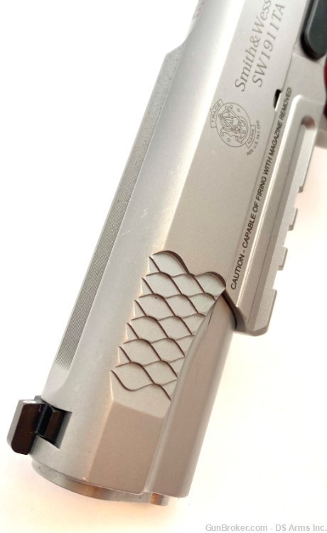 NIB Smith & Wesson 1911 E-Series - .45 ACP 5" - BLEM - 108411-img-5