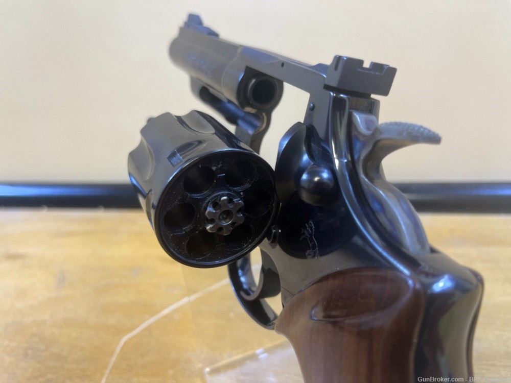Colt Trooper MK III .357 Mag Revolver 4" 6 Rnd - MFG 1973 No Reserve-img-8