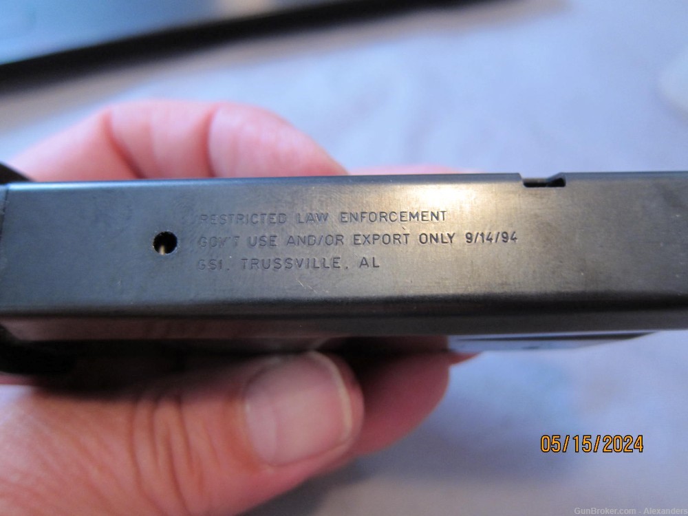 Steyr M40 A1 40S&W Cal 12 Round Magazine LE Stamped-img-4