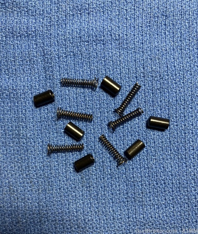 M1, M2 Carbine.  Spring & Plunger for Disconnector block.-img-0