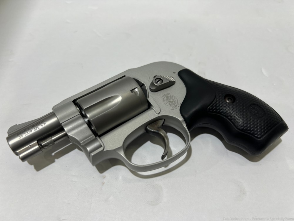 Smith & Wesson 638-3-img-2