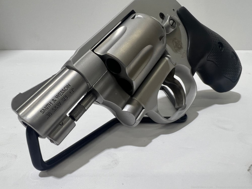 Smith & Wesson 638-3-img-7
