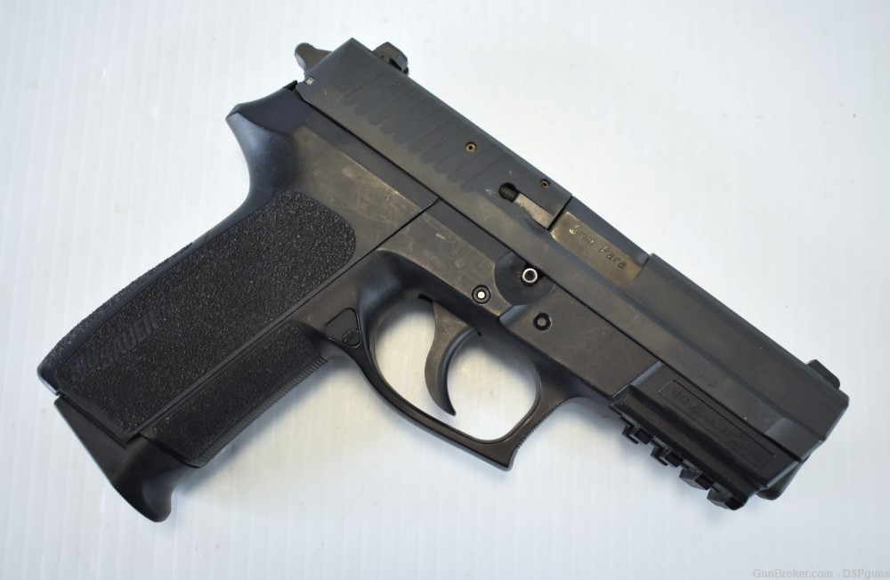 Sig Sauer SP2022 (E2022-9-B) 9mm Semi-Auto Pistol-img-4