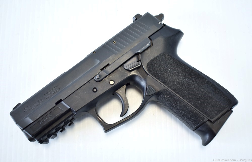 Sig Sauer SP2022 (E2022-9-B) 9mm Semi-Auto Pistol-img-0