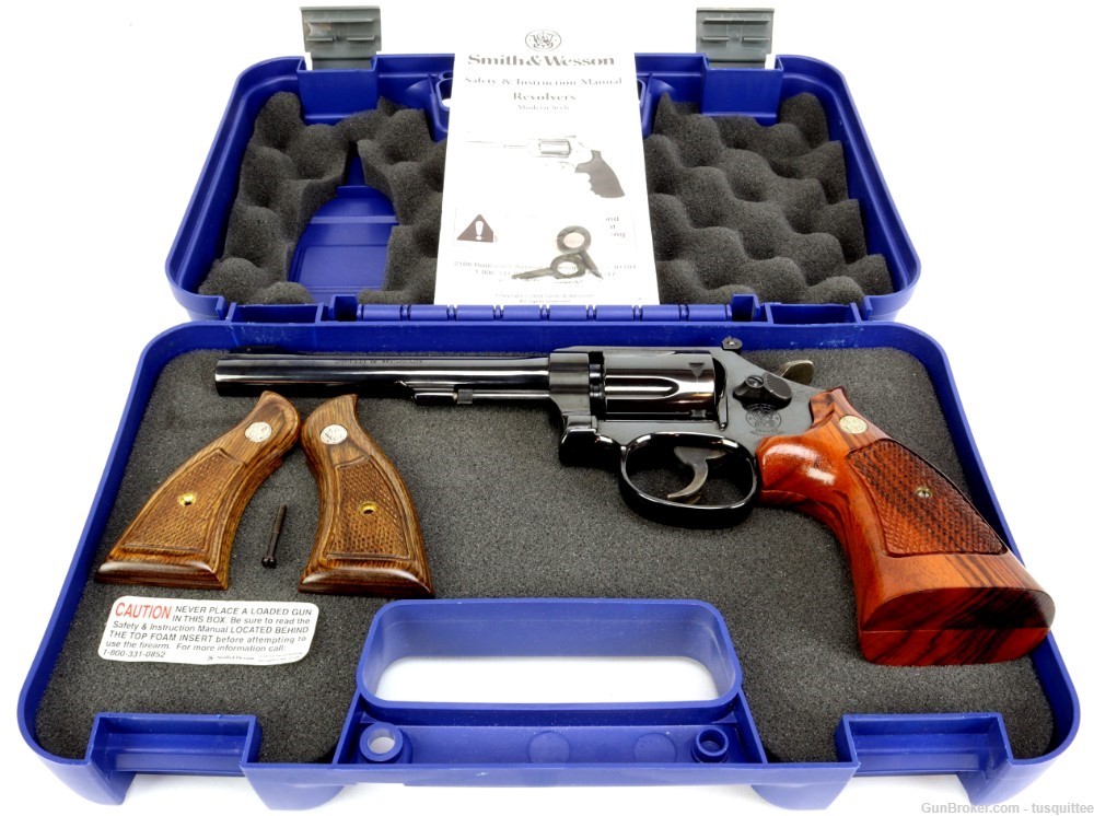 SMITH & WESSON MODEL 17-9 in .22LR in FACTORY CASE w/ 2nd PAIR OF GRIPS!-img-18