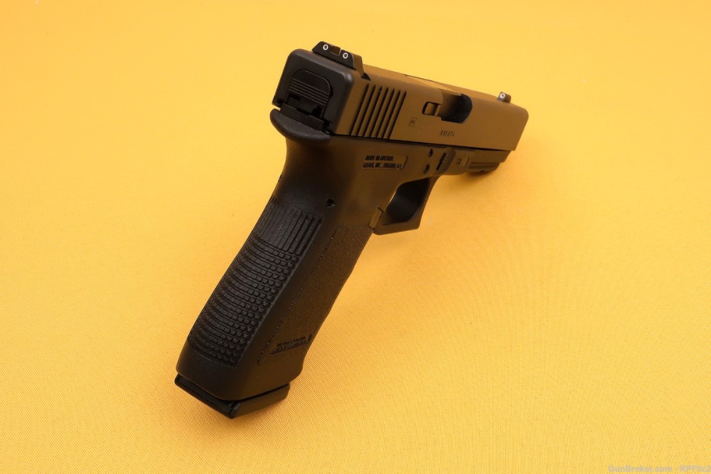 Glock 21 SF - 45 ACP - Night Sights-img-4