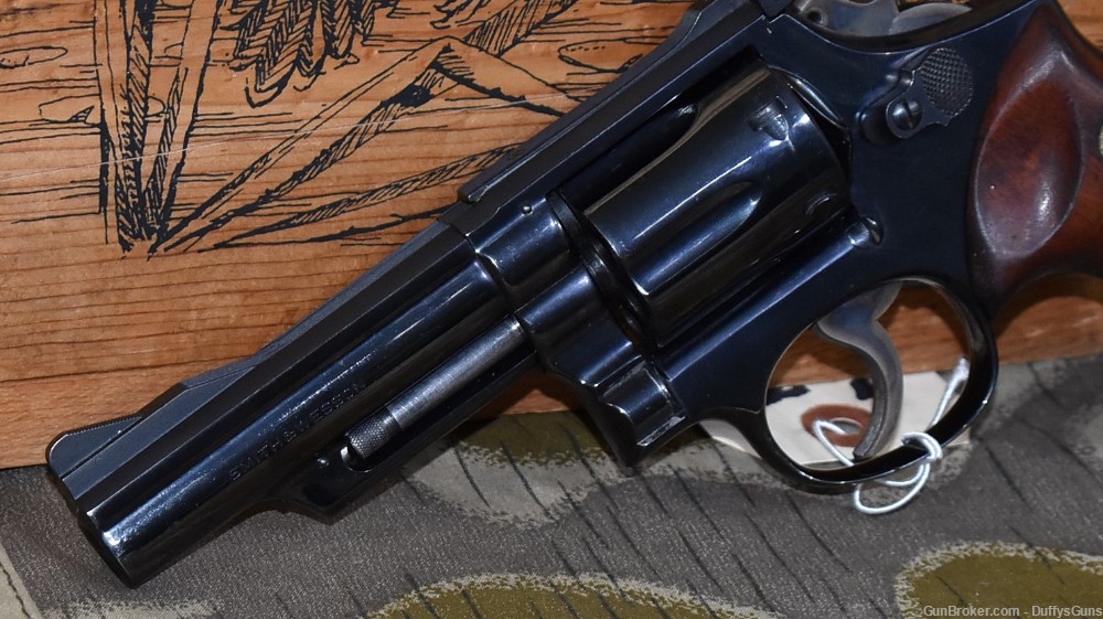 Smith & Wesson Model 19-3 Pistol-img-4