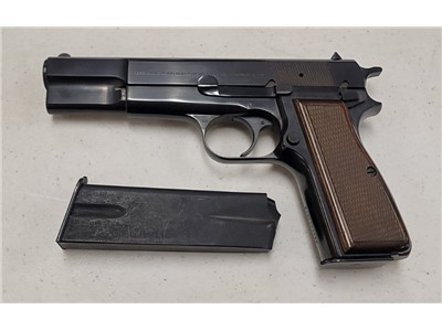 1986 Browning Hi-power 9MM MINT Condition 2 Mags Made in Belgium