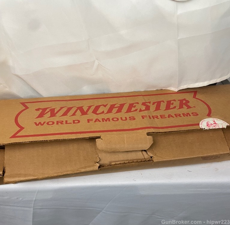 Winchester model 190 .22LR in box with hangtag and scope MINT condition -img-18