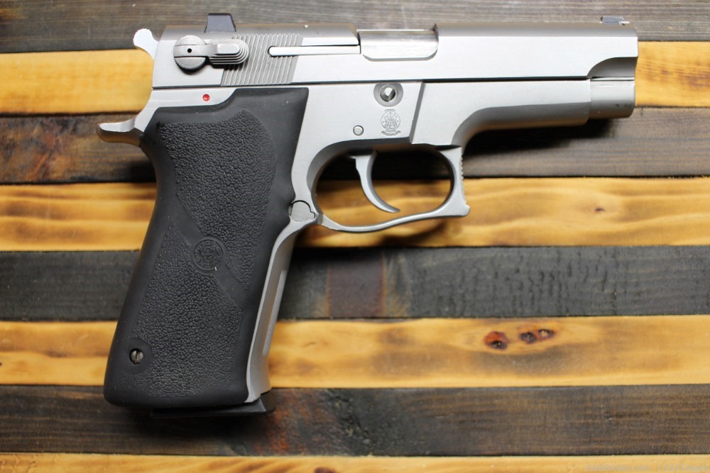 Smith & Wesson 5906 9mm 1 Magazine-img-4