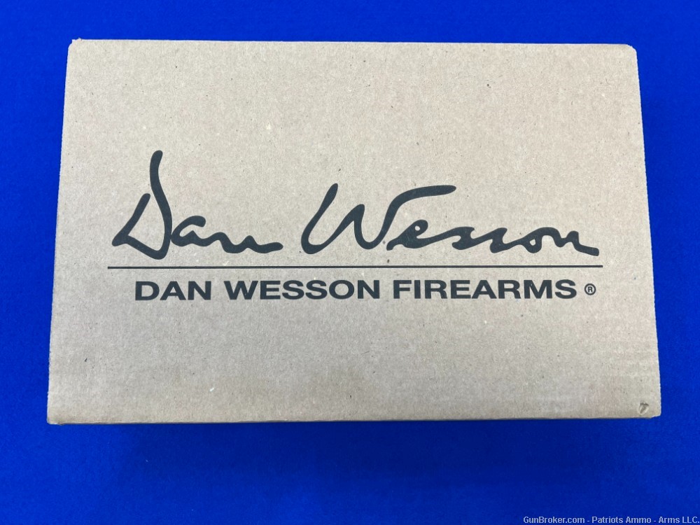 DAN WESSON DWX 92003 9MM (2) 19RD MAGS OPTIC READY NIB-img-9