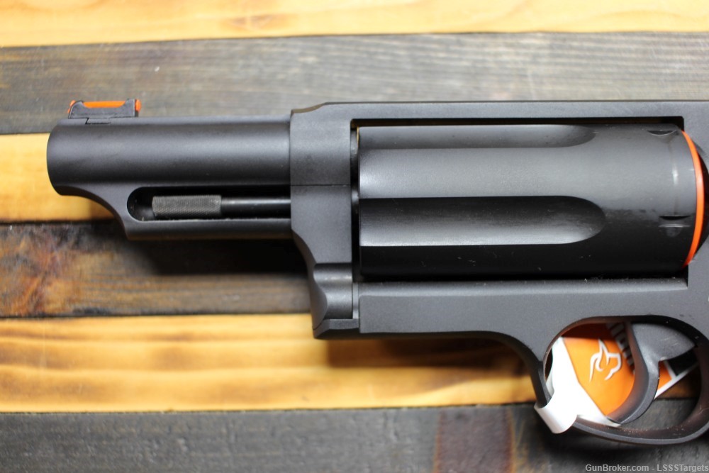 NIB Taurus Judge Magnum 45 colt/410gauge 5 shot-img-1