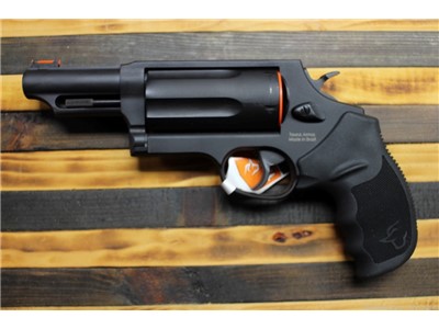 NIB Taurus Judge Magnum 45 colt/410gauge 5 shot