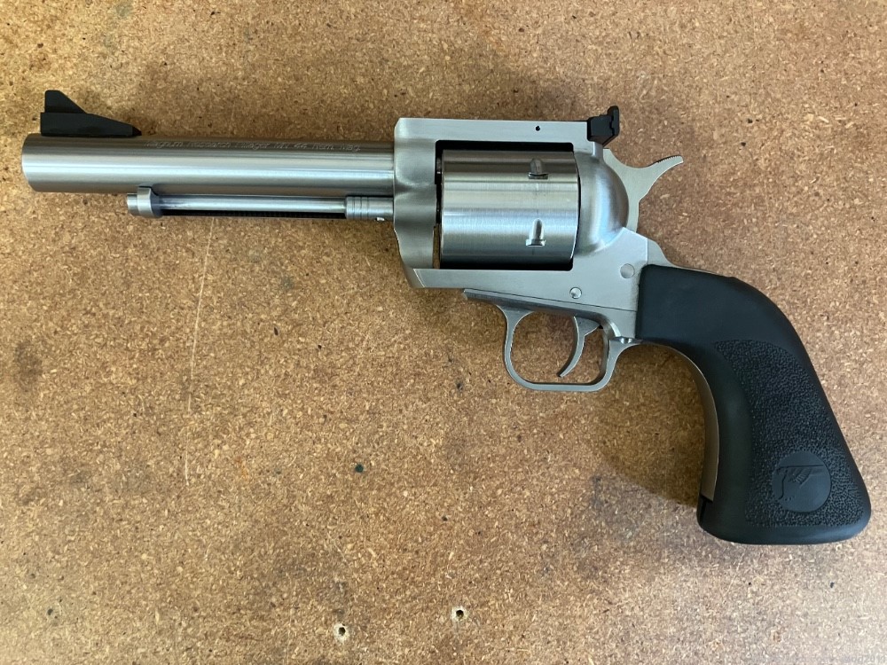 Magnum Research BFR .44 magnum revolver 5” barrel-img-1