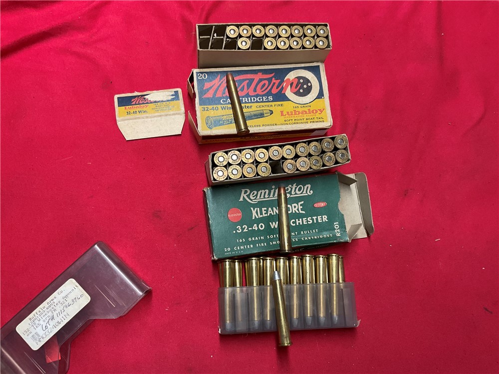 Winchester - Remington - Buffalo Arms 32-40 Caliber 3 boxes - 54 rounds-img-1