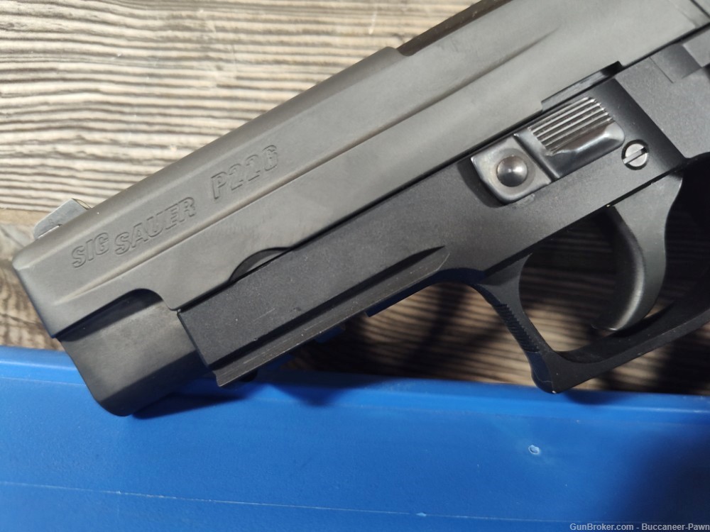 Sig Sauer P226 Nitron 9mm GERMAN MADE FRAME w/Original Case & Lock NO MAG!-img-3