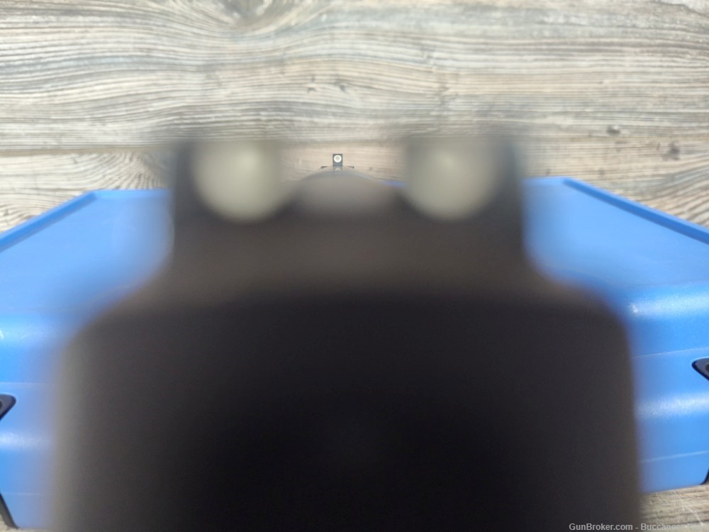 Sig Sauer P226 Nitron 9mm GERMAN MADE FRAME w/Original Case & Lock NO MAG!-img-11