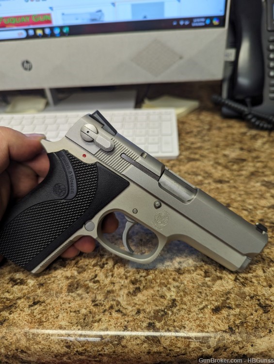 Smith and Wesson 3913 collector Grade-img-2
