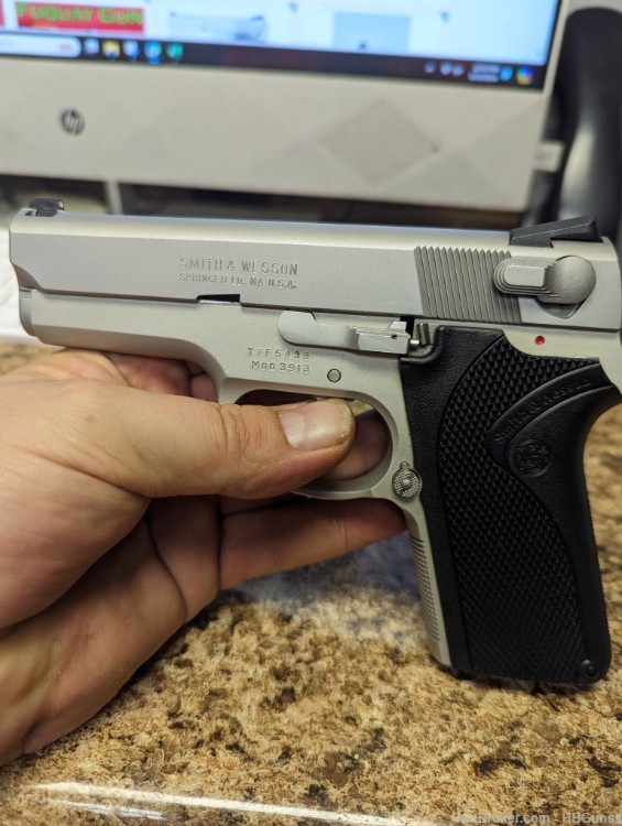 Smith and Wesson 3913 collector Grade-img-5