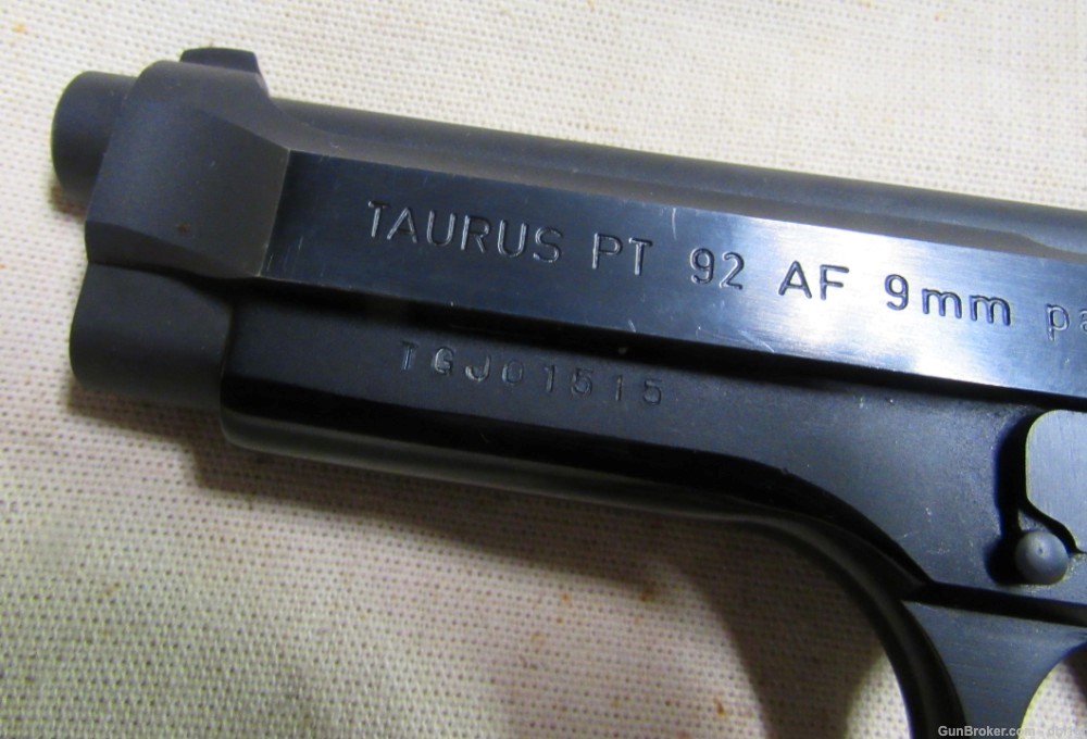 Taurus 92 AF 9mm Semi-Auto Copy of Beretta Pistol .01 NO RESERVE-img-1