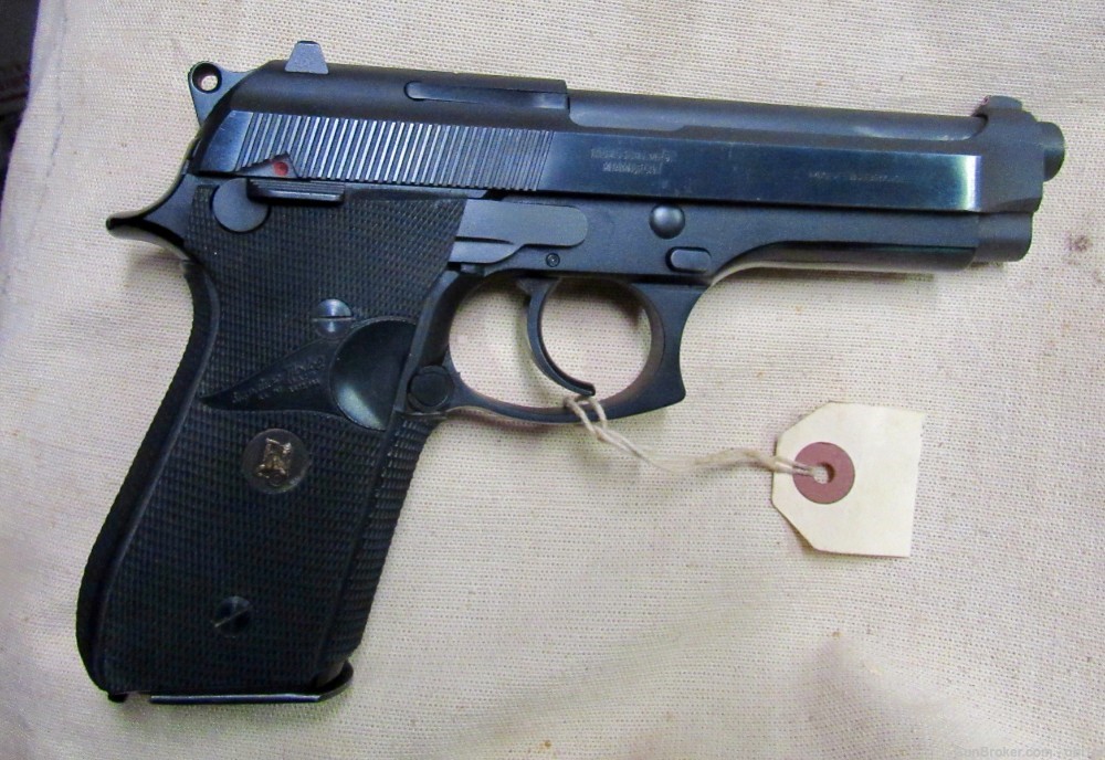 Taurus 92 AF 9mm Semi-Auto Copy of Beretta Pistol .01 NO RESERVE-img-4
