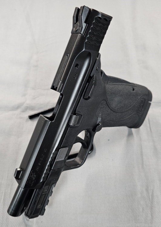 Smith & Wesson M&P 380 Shield EZ M2.0 380ACP 3.67" 8RD S&W NO CC FEES!-img-3