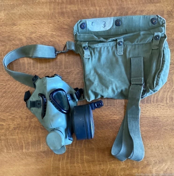 US  ARMY M9A1 field protective ( Gas) mask and carry pouch, Korean Conflict-img-8