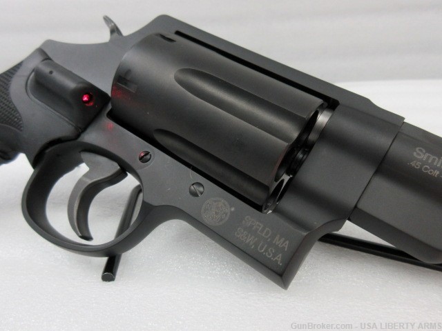 Smith & Wesson Governor With Crimson Trace Laser Grips-img-9